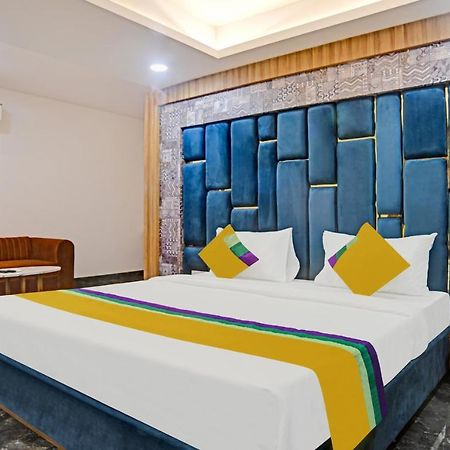 Itsy Hotels Phoenix Indore Ngoại thất bức ảnh